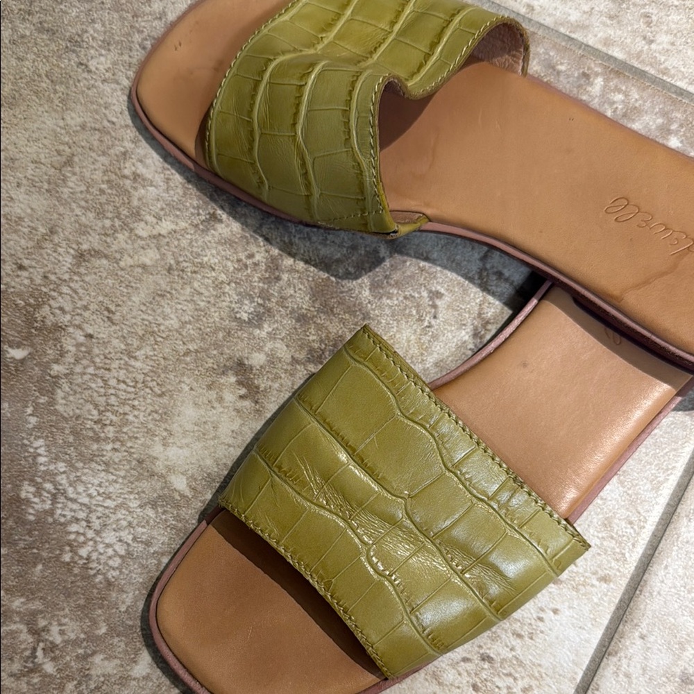 Madewell Green Crocodile Embossed Sandals - Picture 3 of 3